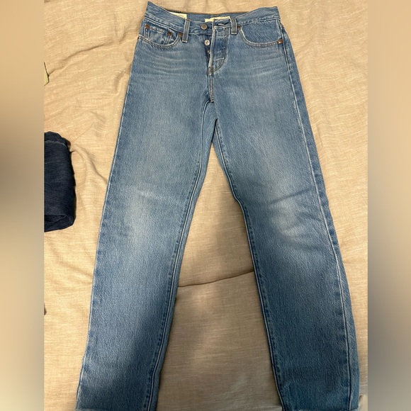 Levi’s Wedgie Straight Leg Jeans High Rise Button Fly 24 - Picture 4 of 5